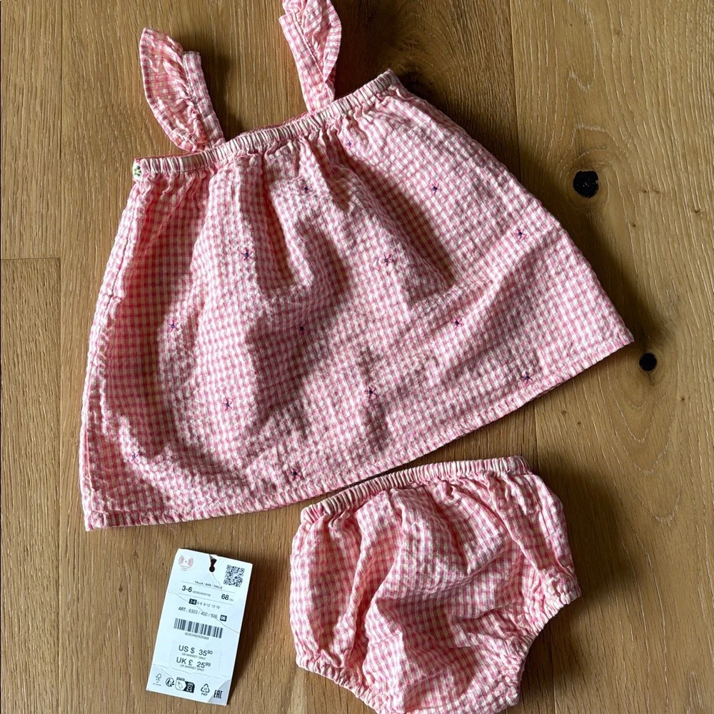 Zara baby matching gingham set with detail